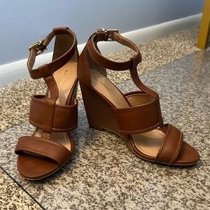 Express Platform Heeled Sandals